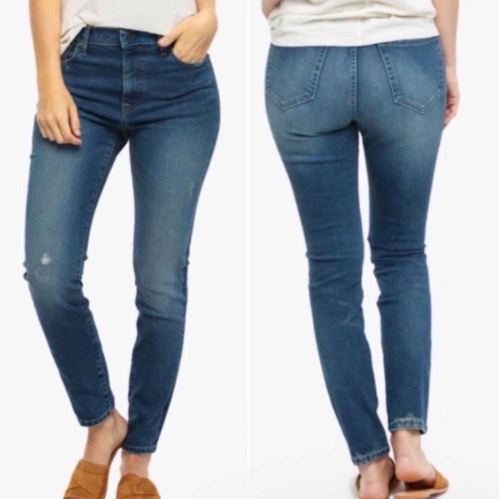 ABLE | Women's High Rise Medium Blue Wash Distressed‎ Skinny Jeans, Size 28
